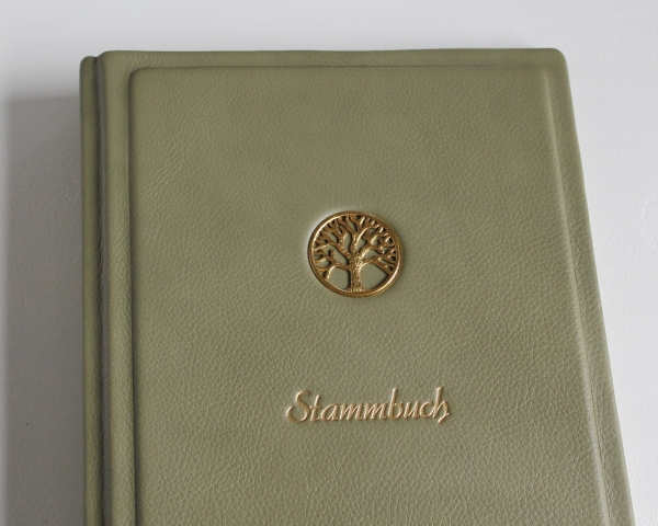 Stammbuch ♥LEBENSBAUM♥ aus hell grünem Nappaleder, DIN A5